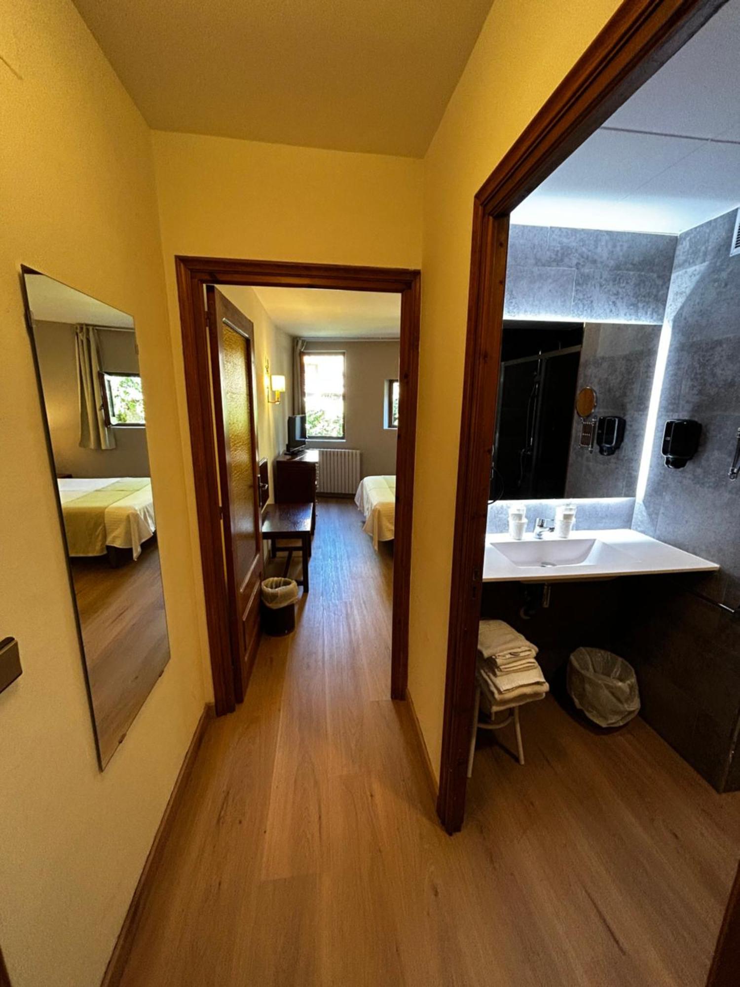 Hotel Santa Barbara De La Vall D'Ordino Εξωτερικό φωτογραφία