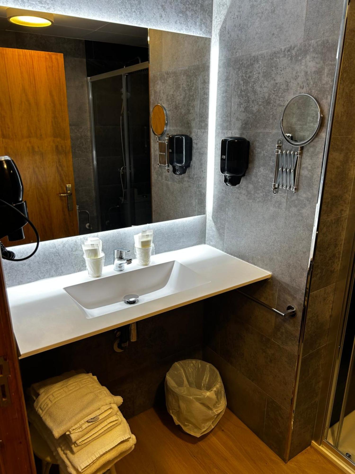 Hotel Santa Barbara De La Vall D'Ordino Εξωτερικό φωτογραφία