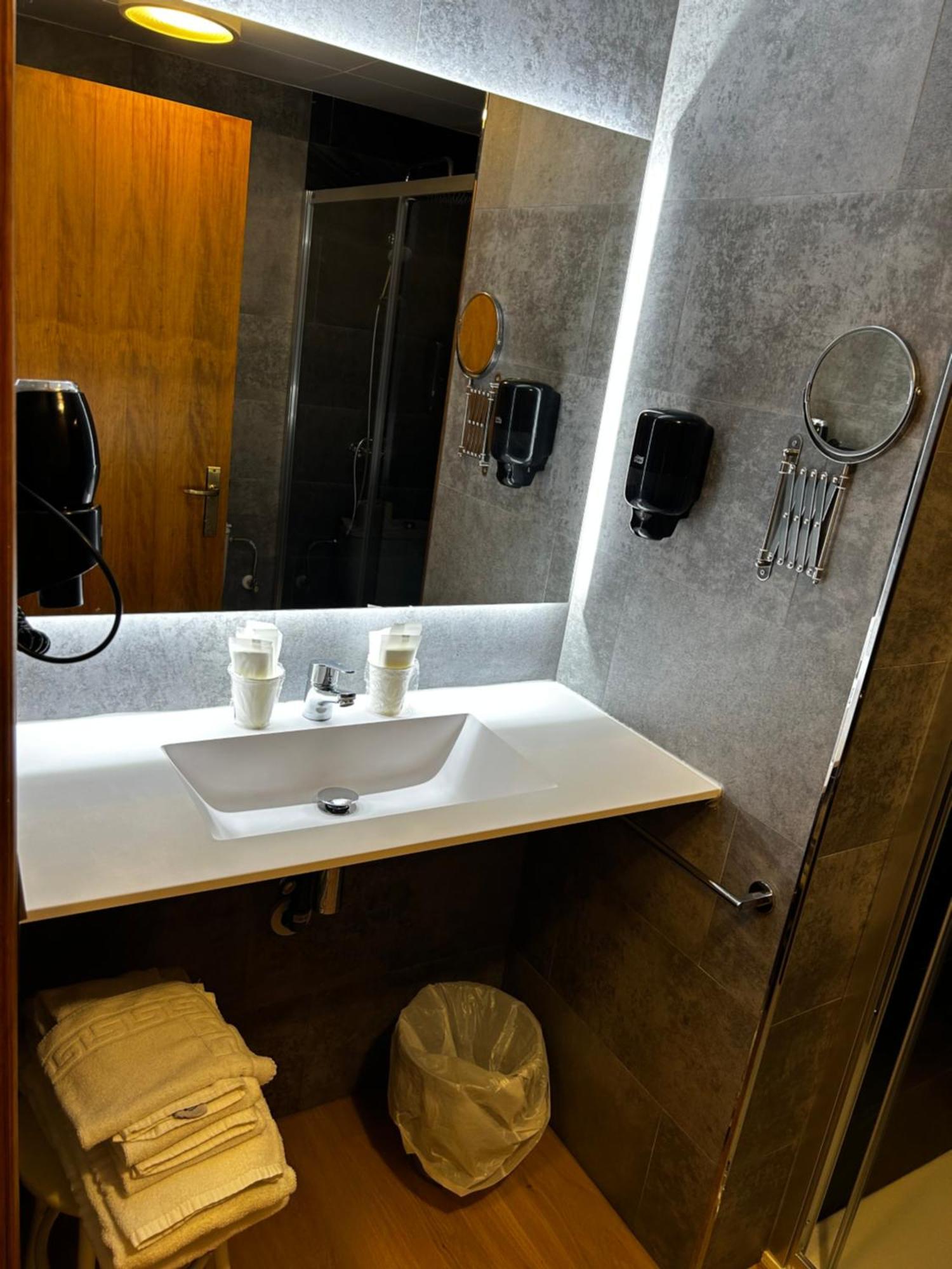 Hotel Santa Barbara De La Vall D'Ordino Εξωτερικό φωτογραφία