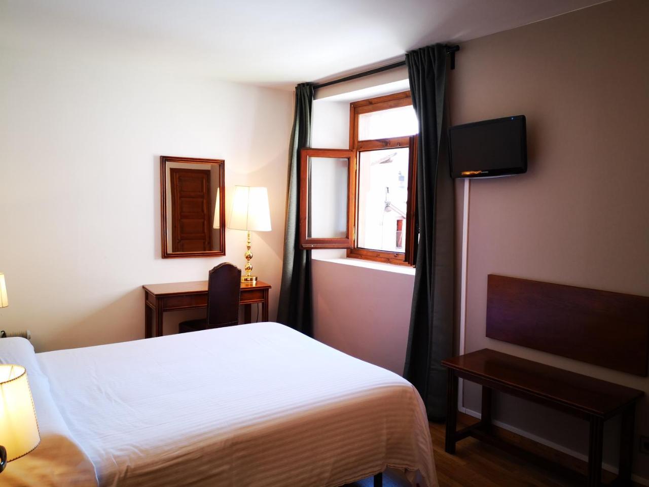Hotel Santa Barbara De La Vall D'Ordino Εξωτερικό φωτογραφία