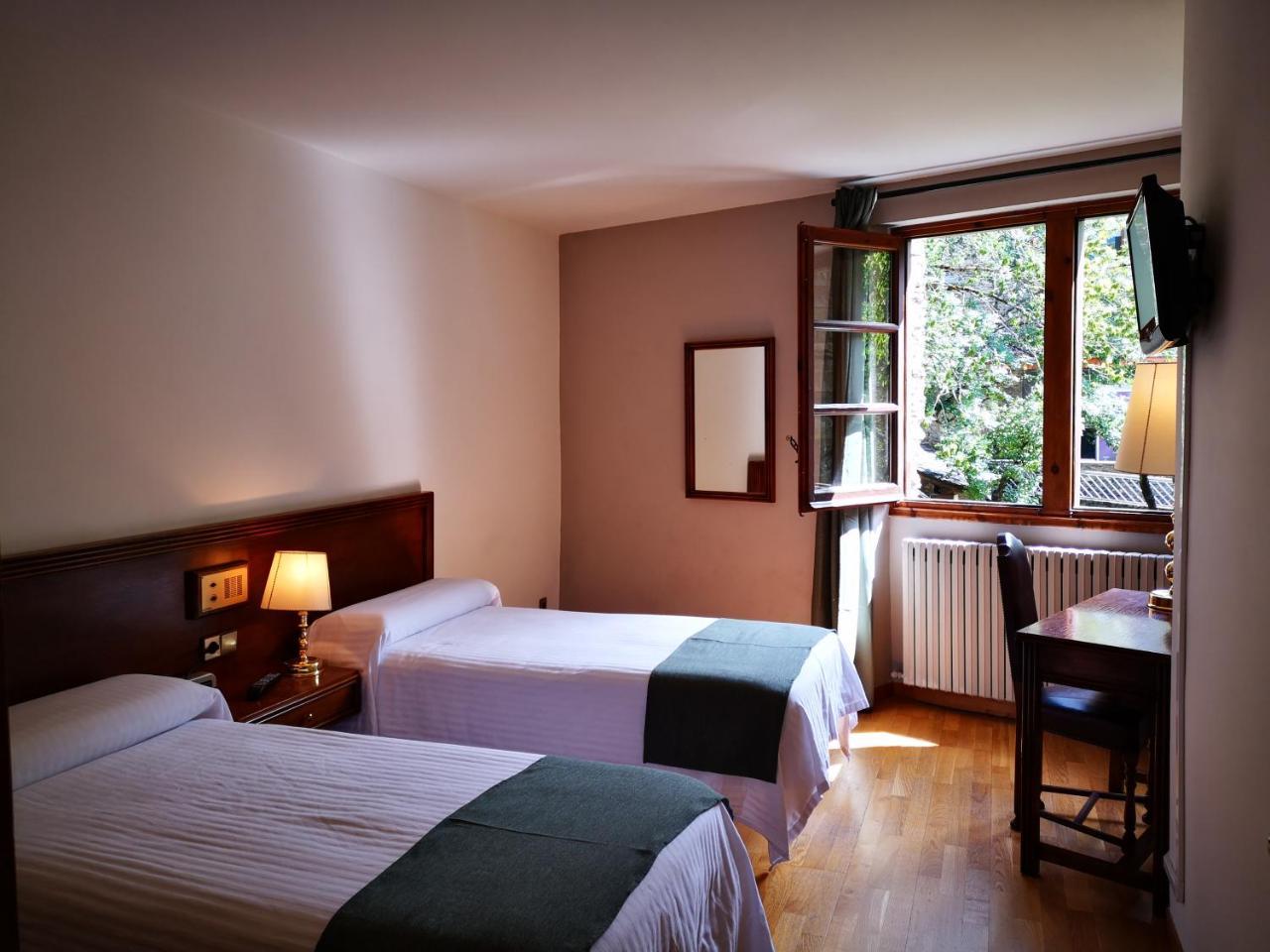 Hotel Santa Barbara De La Vall D'Ordino Εξωτερικό φωτογραφία
